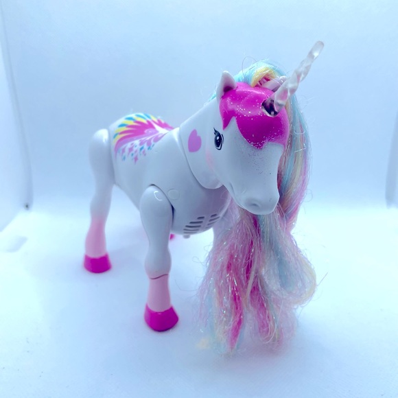 Little Live Pets S1 Unicorn - Shimmer - Picture 2 of 6